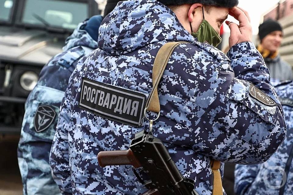 Одного дебошира и троих грабителей задержали в Волгоградской области
