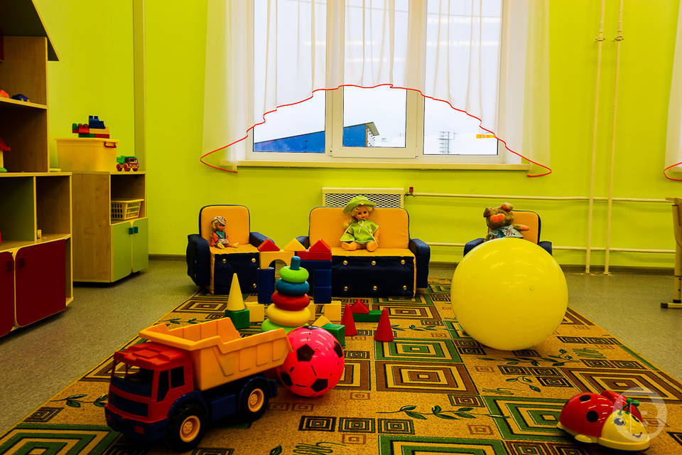 В Волгоградской области детский фонд купил вертикализатор для ребенка с ДЦП