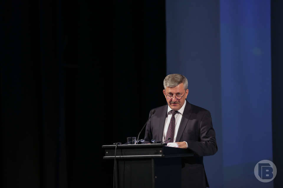 Владимир Марченко поздравил с юбилеем экс-мэра Юрия Чехова