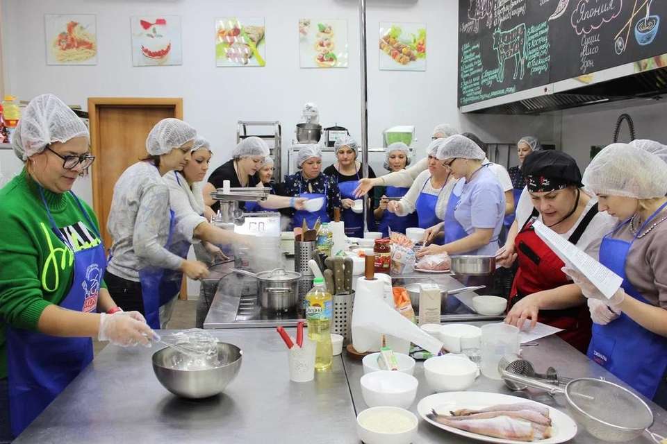 В Волгограде родителей научили готовить блюда из меню детских садов