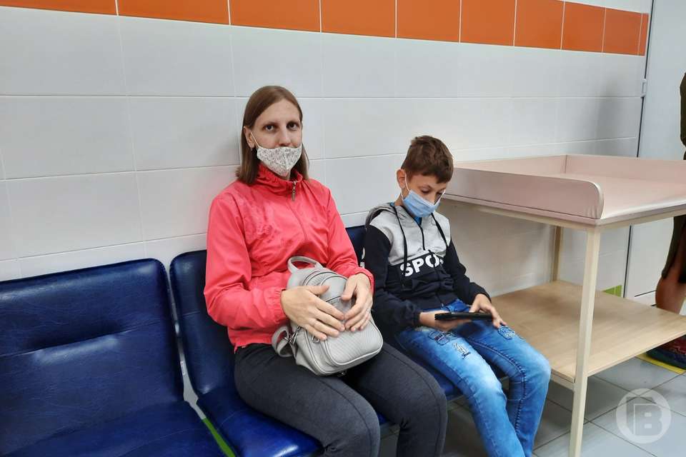 Жители поселков Волгоградского региона получают помощь в новых медучреждениях