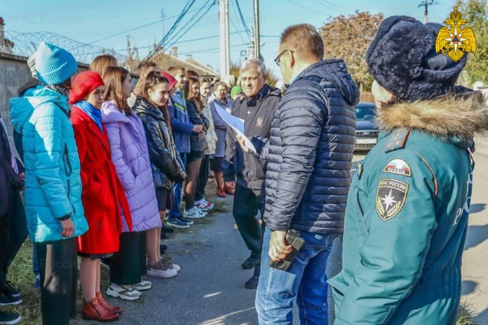 В Волгограде эвакуировали учащихся школы-интерната «Созвездие»