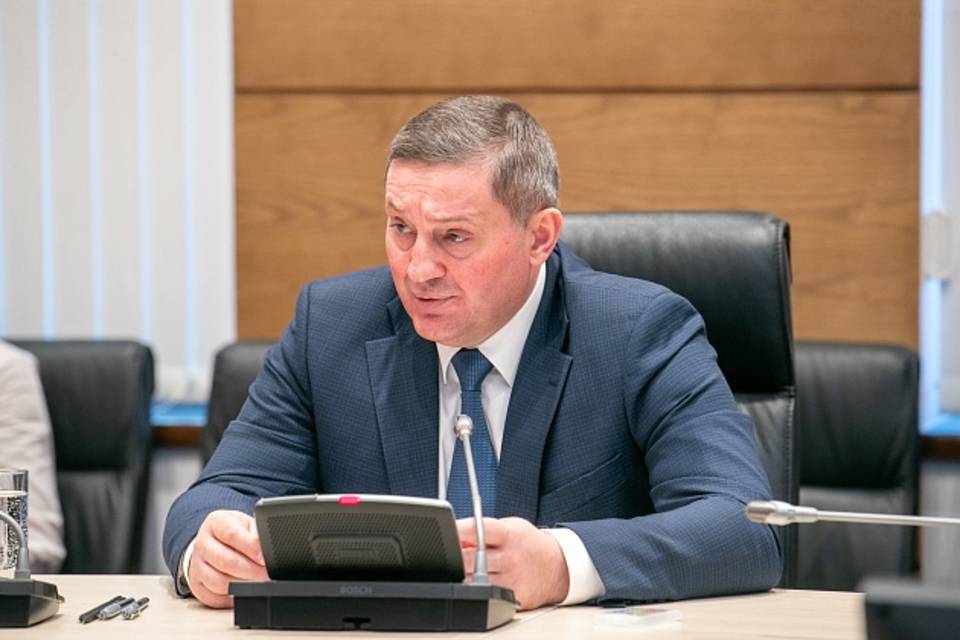 Андрей Бочаров обсудил план бюджета Волгоградской области на 2023 год