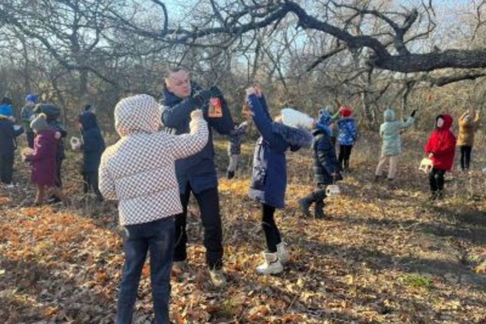 В Волгограде сотрудники приюта для животных «Лисена» проводят уроки доброты для школьников