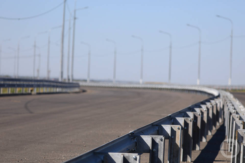 В Волгограде продолжат ремонтировать путепроводы и строить автомобильные проезды