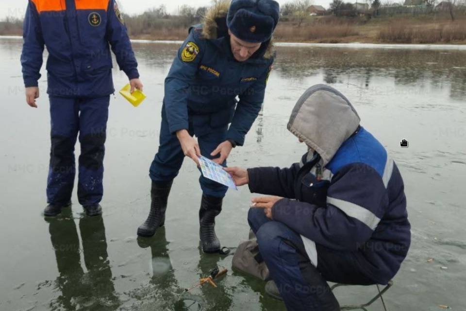 В Волгоградской области МЧС берет озера и пруды на контроль