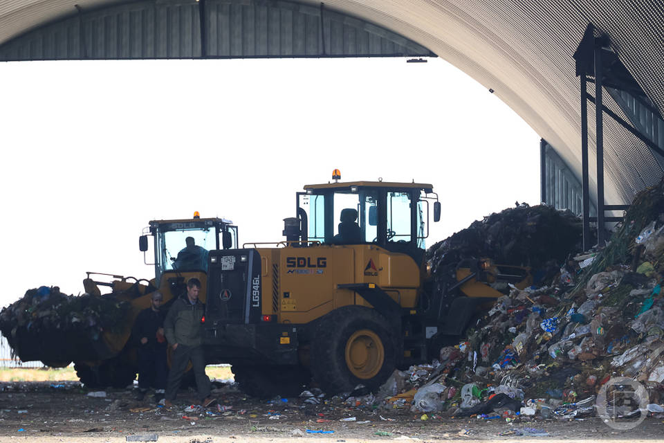 Со стихийных свалок Волгограда в 2022 году вывезли почти 40 тыс. кубометров мусора