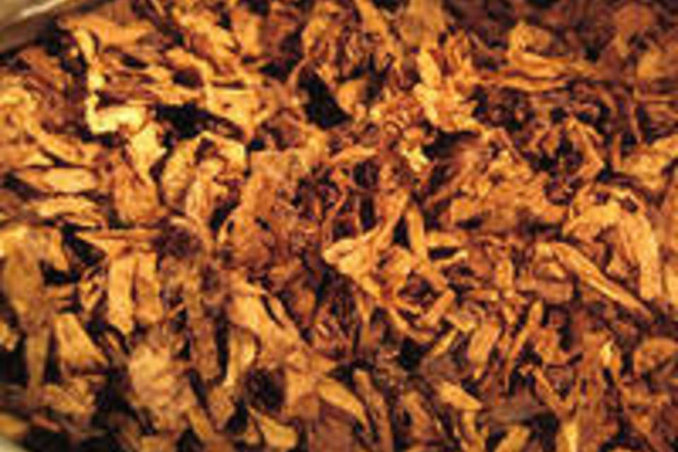 В Волгоградскую область пришло из Германии 19 тонн табачного сырья