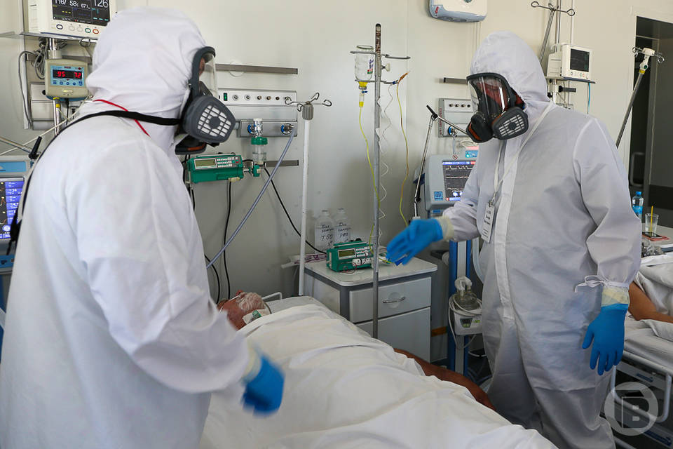 Первая смерть в 2023 году от коронавируса зафиксирована в Волгоградской области