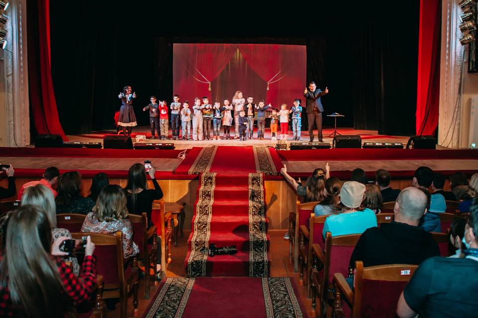Актеры театра из Волгоградской области провели концерты для участников СВО на Донбассе