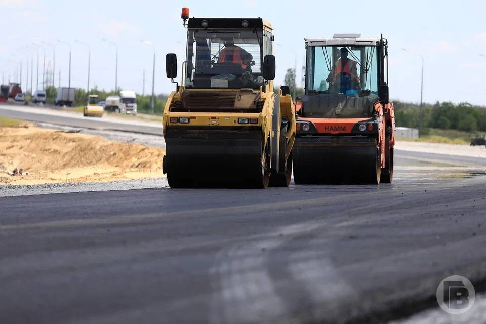 В Волгоградской области отремонтировали более 577 км дорог и установили почти 5 тысяч знаков