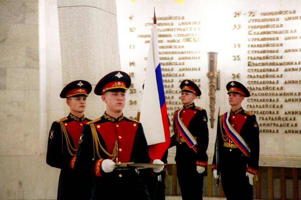 Семерым участникам СВО вручили боевые награды в Волгограде
