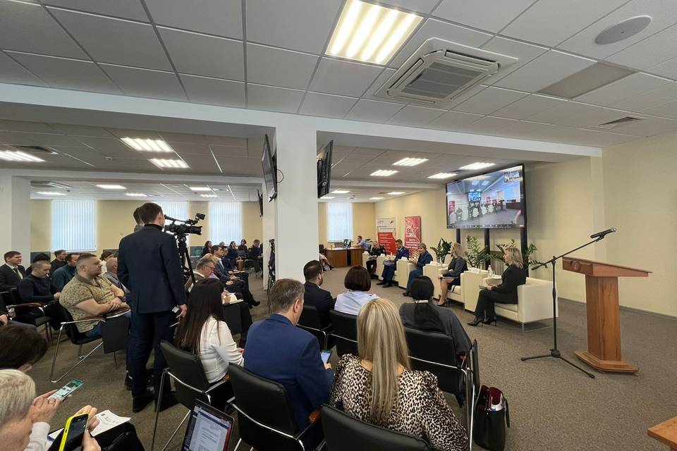 Бизнес под защитой: волгоградские предприниматели обсуждают проходящую конференцию в Волгограде