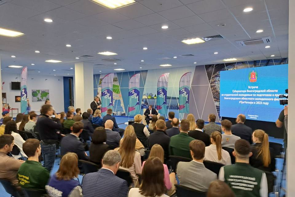 Студент ВКРСиТ Глеб Прошкин: «Полностью поддерживаю программу десятилетнего развития Волгограда»