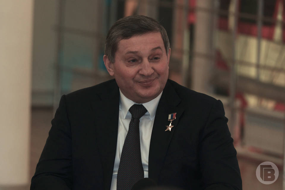 Андрей Бочаров поднялся на несколько строчек в рейтинге губернаторов
