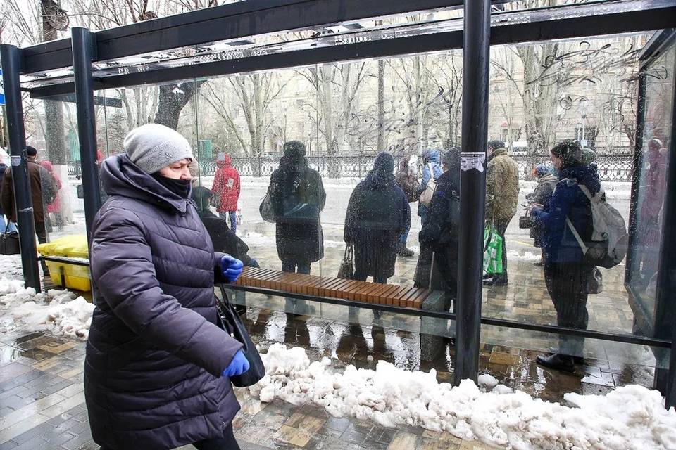 69-летний мужчина скончался на автобусной остановке в Волгоградской области