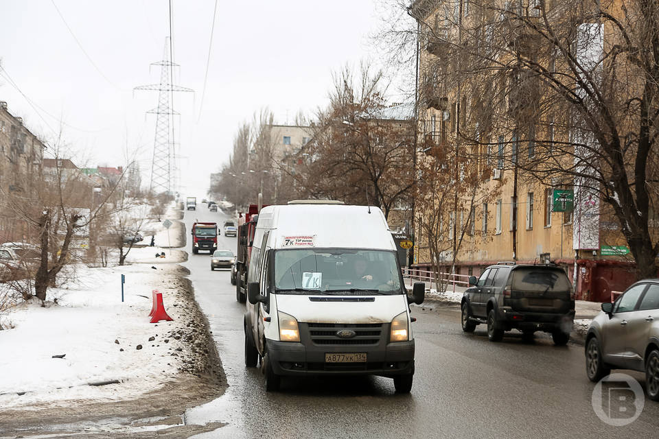 На севере Волгограда неизвестный расстрелял маршрутку