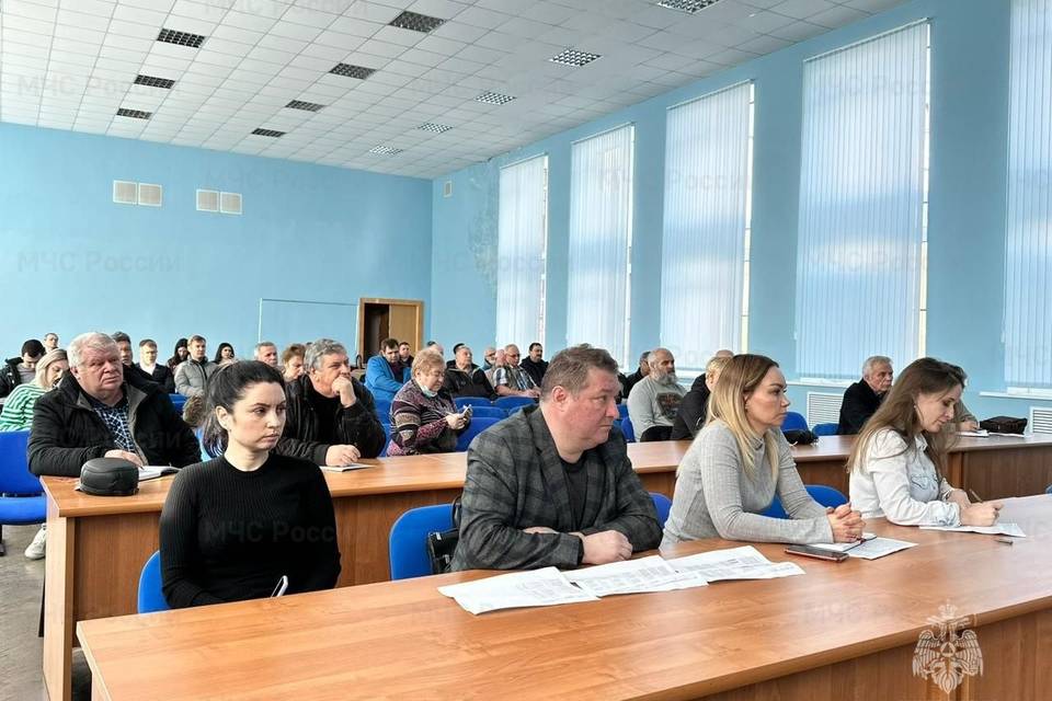 Специалисты МЧС провели собрание с представителями СНТ в Волгоградской области