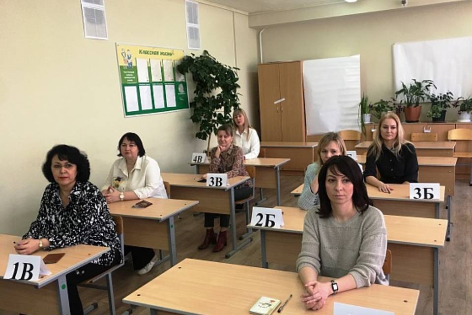 В Волгоградской области почти тысяча родителей сдали ЕГЭ по русскому языку