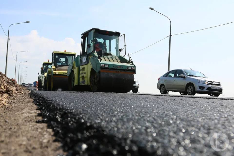 В Волгоградской области реконструируют дороги к медучреждениям