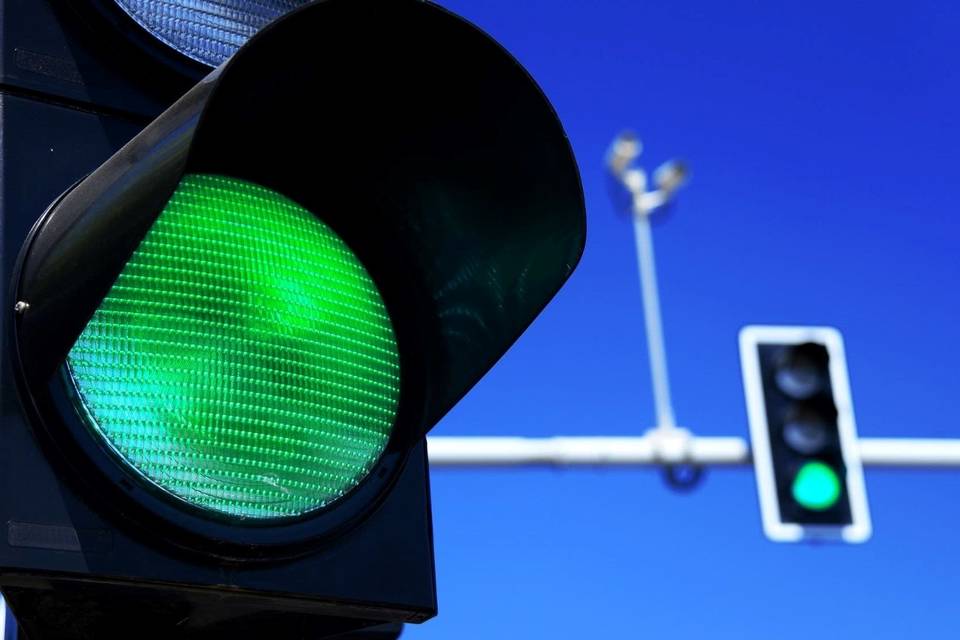 На улицах Волгограда установят «умные светофоры»
