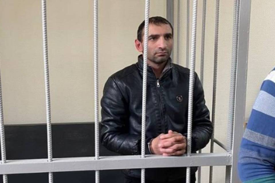 Дело Аркадия Григоряна, нанесшего 35 ножевых ранений бывшей, передано в суд под Волгоградом