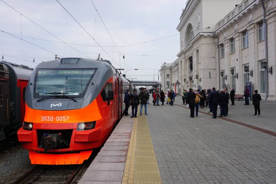 Расписание пригородных поездов в Волгоградской области изменится на майские праздники