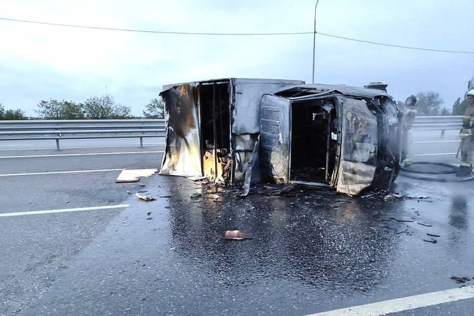 39-летний водитель сгорел в кабине «ГАЗели» после ДТП в Волгограде