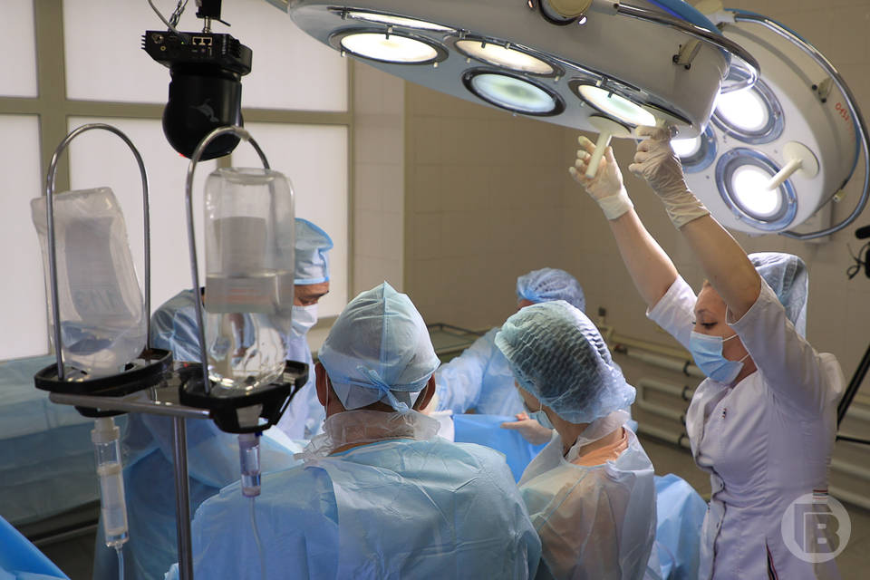 В Волгограде врачи удалили 10-килограммовую опухоль у женщины
