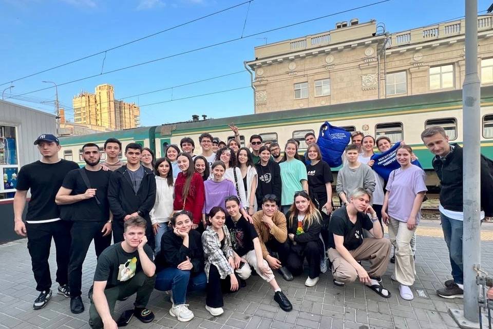 57 студентов из Волгограда отправились на XXXI Всероссийский фестиваль «Российская студенческая весна»