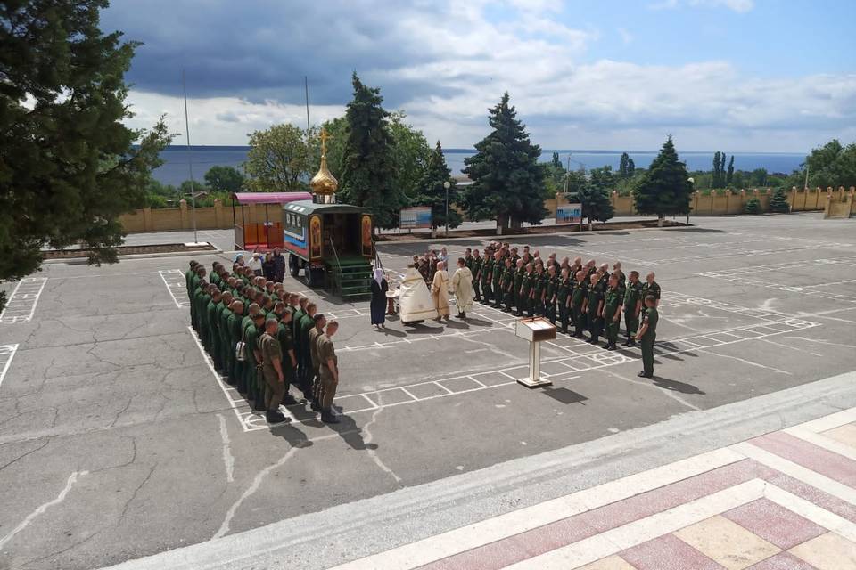 Освященный в Волгограде передвижной храм отправится в зону СВО