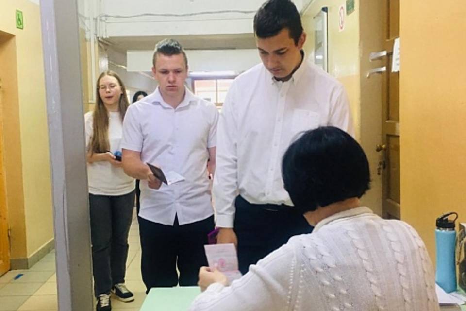 4,4 тысячи выпускников в Волгоградской области сдают ЕГЭ по обществознанию