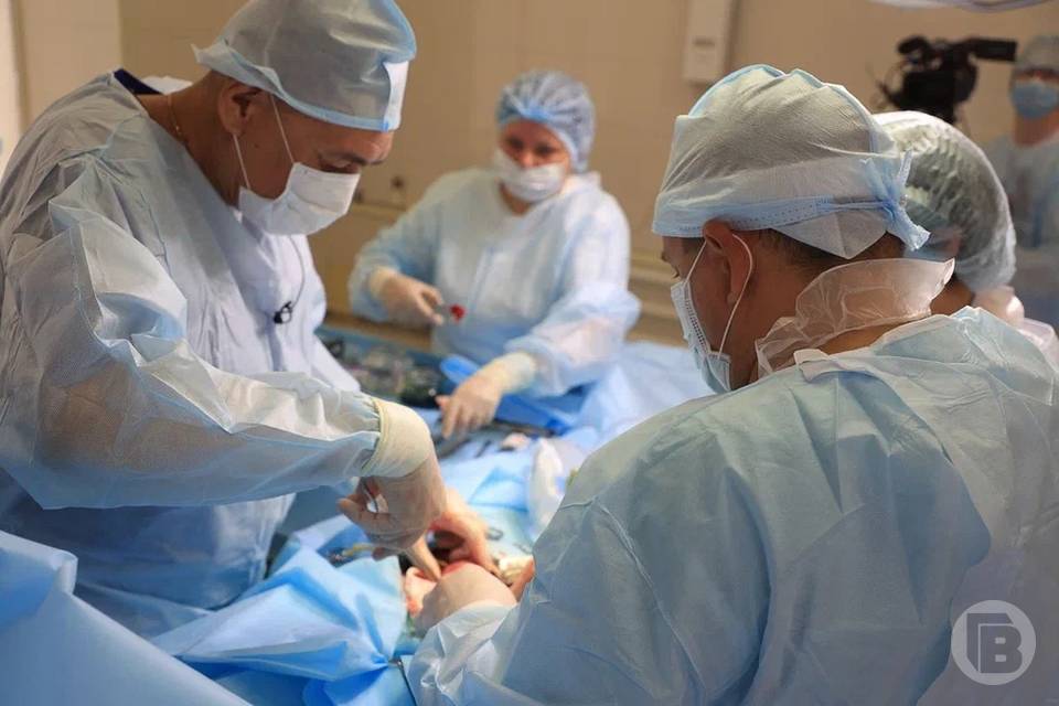 Хирурги спасли 34-летнюю волгоградку с метастазом в лобной доле мозга