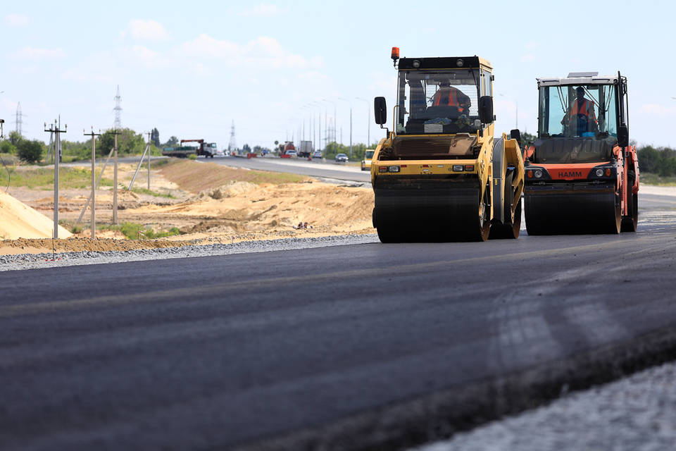 На ПМЭФ-2023 Владимир Путин отметил рекордные объемы строительства региональных автодорог