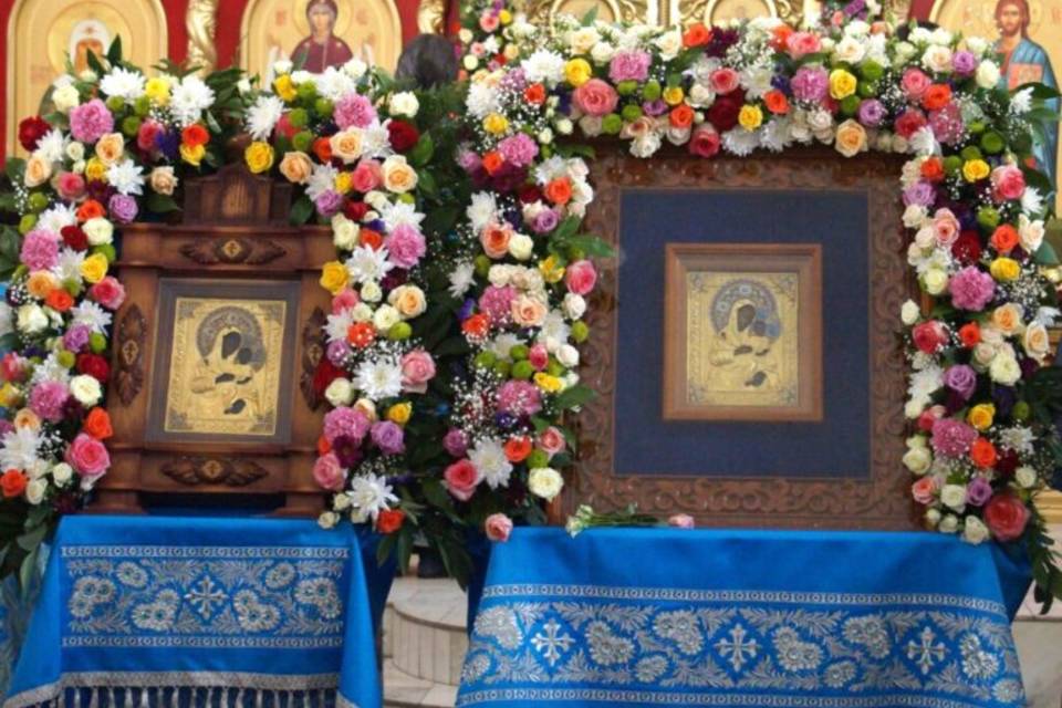 Православные волгоградцы отмечают праздник чудотворной Урюпинской иконы Божией Матери