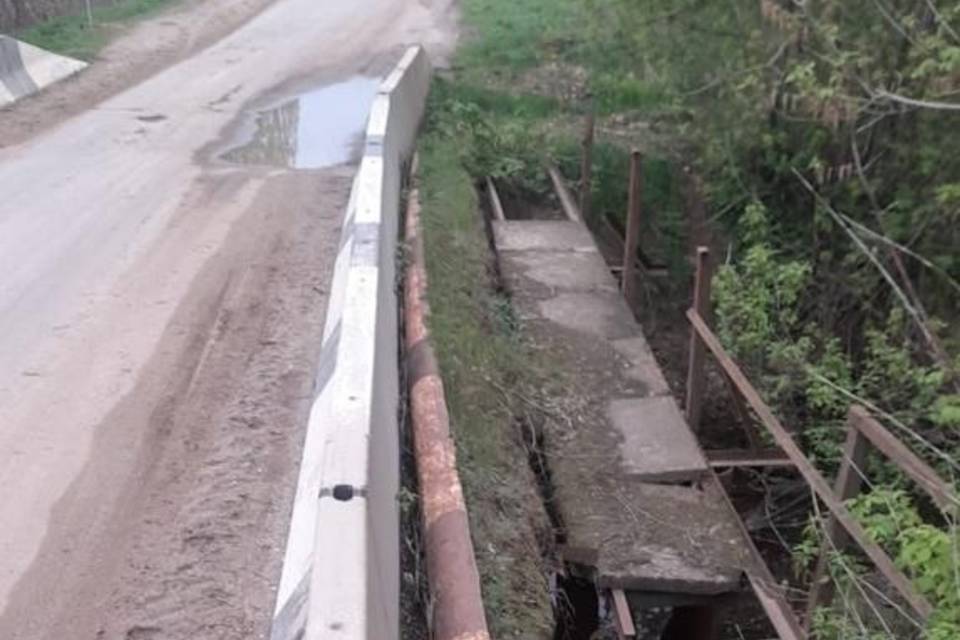 Опасный мост в Волгоградской области починят по требованию прокурора