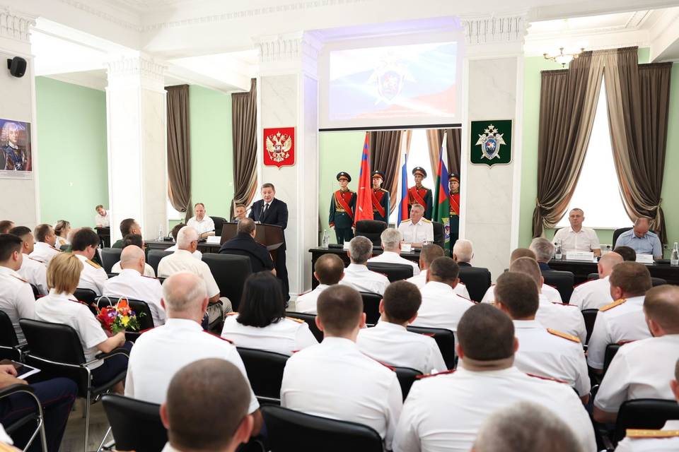 Губернатор Андрей Бочаров отметил эффективную работу волгоградских следователей