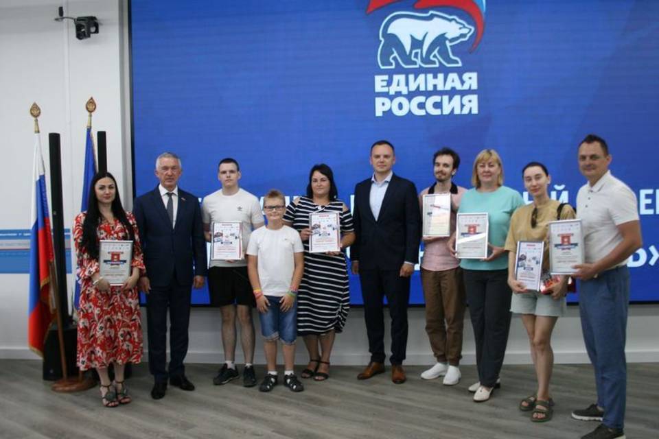 Пять жителей Волгограда стали победителями акции «Диктант Победы»
