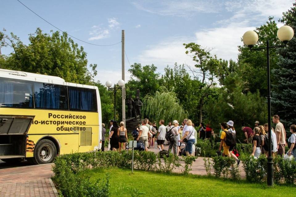 Две патриотические детские смены заработали в Волгоградской области