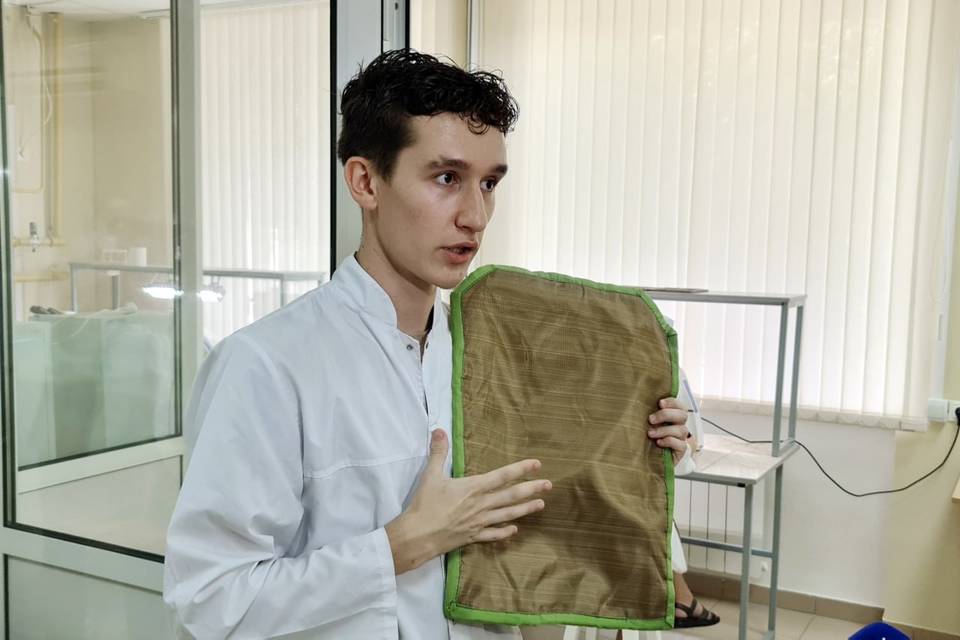 В Волгограде студент медуниверситета разработал вариант бронежилета