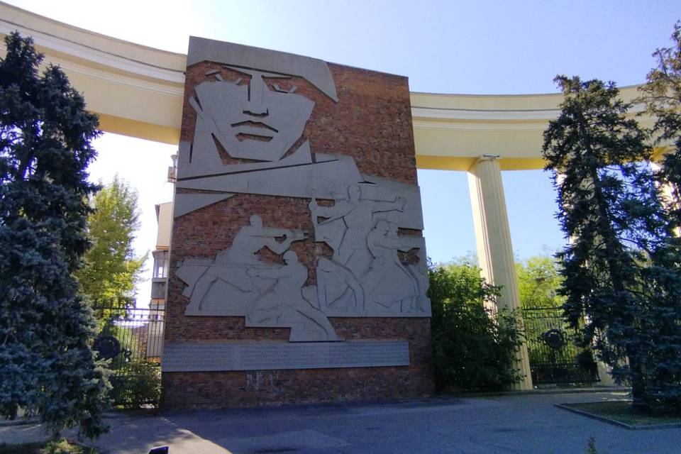 В Волгограде восстановят 16-метровый барельеф на Доме Павлова