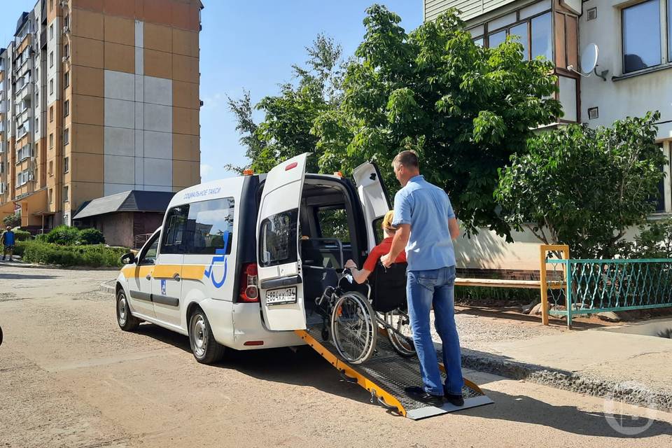 Три новых отделения службы социального такси заработают в Волгоградской области