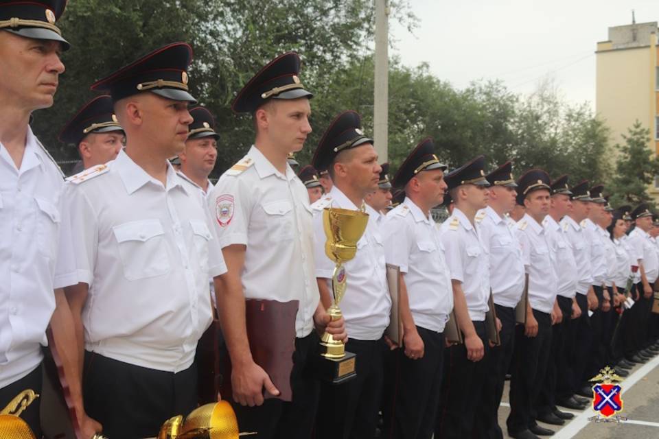 В Волгограде сотрудников ППС поздравили с 100-летним юбилеем
