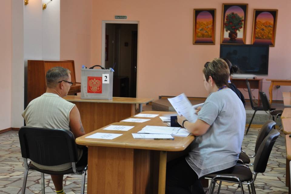 В Волгограде голосуют за депутатов закорганов ДНР, ЛНР, Запорожской и Херсонской областей