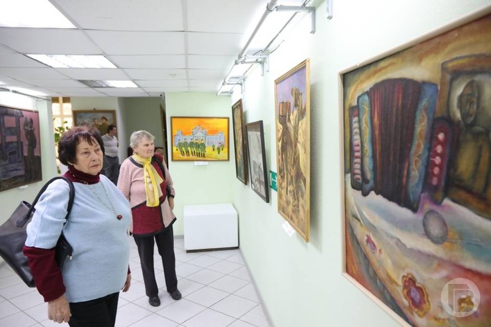 Художники Волгограда посвятили выставку своих работ Дню города
