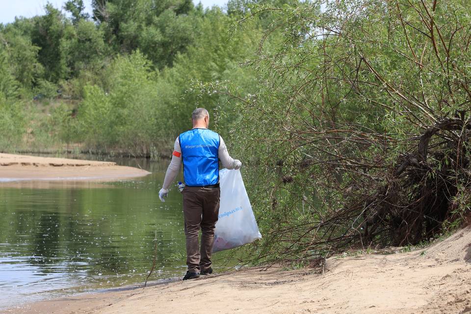 10,5 тысячи волонтеров провели субботники на берегах рек и озер Волгоградской области