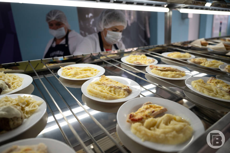 Санврачи проверили качество еды в детсаду Волжского Волгоградской области