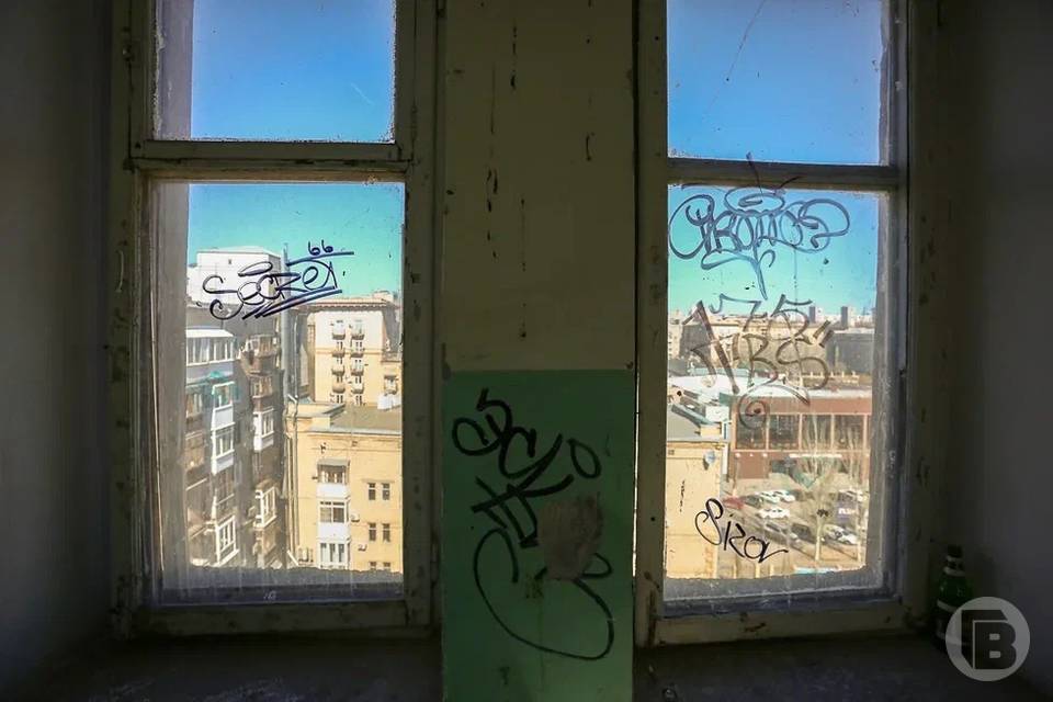 В Волгограде жильцов квартир заставят платить за вандализм в подъездах
