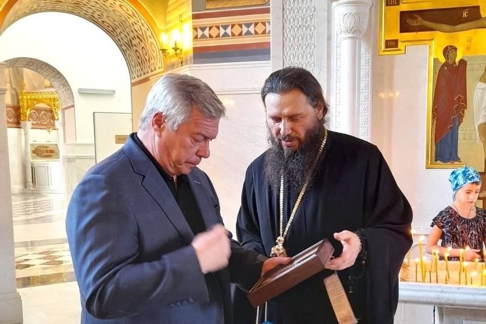 Собор в Волгограде посетил губернатор Ростовской области Василий Голубев