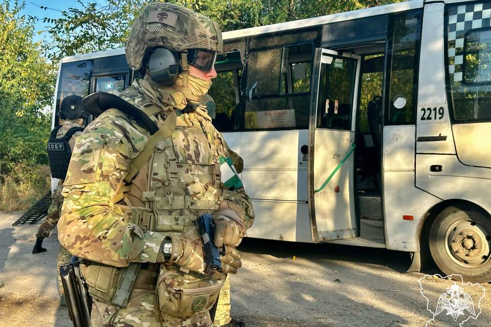 В Волгограде спасли захваченных "злоумышленниками" пассажиров автобуса